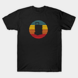 Packout Retro Sunrise Silhouette Design T-Shirt